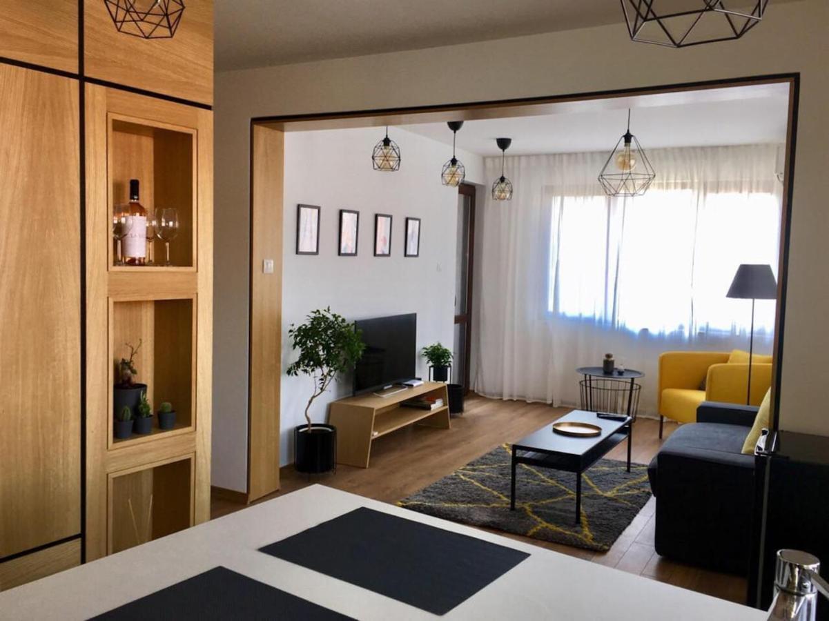Golden View Of Plovdiv Apartment Ngoại thất bức ảnh